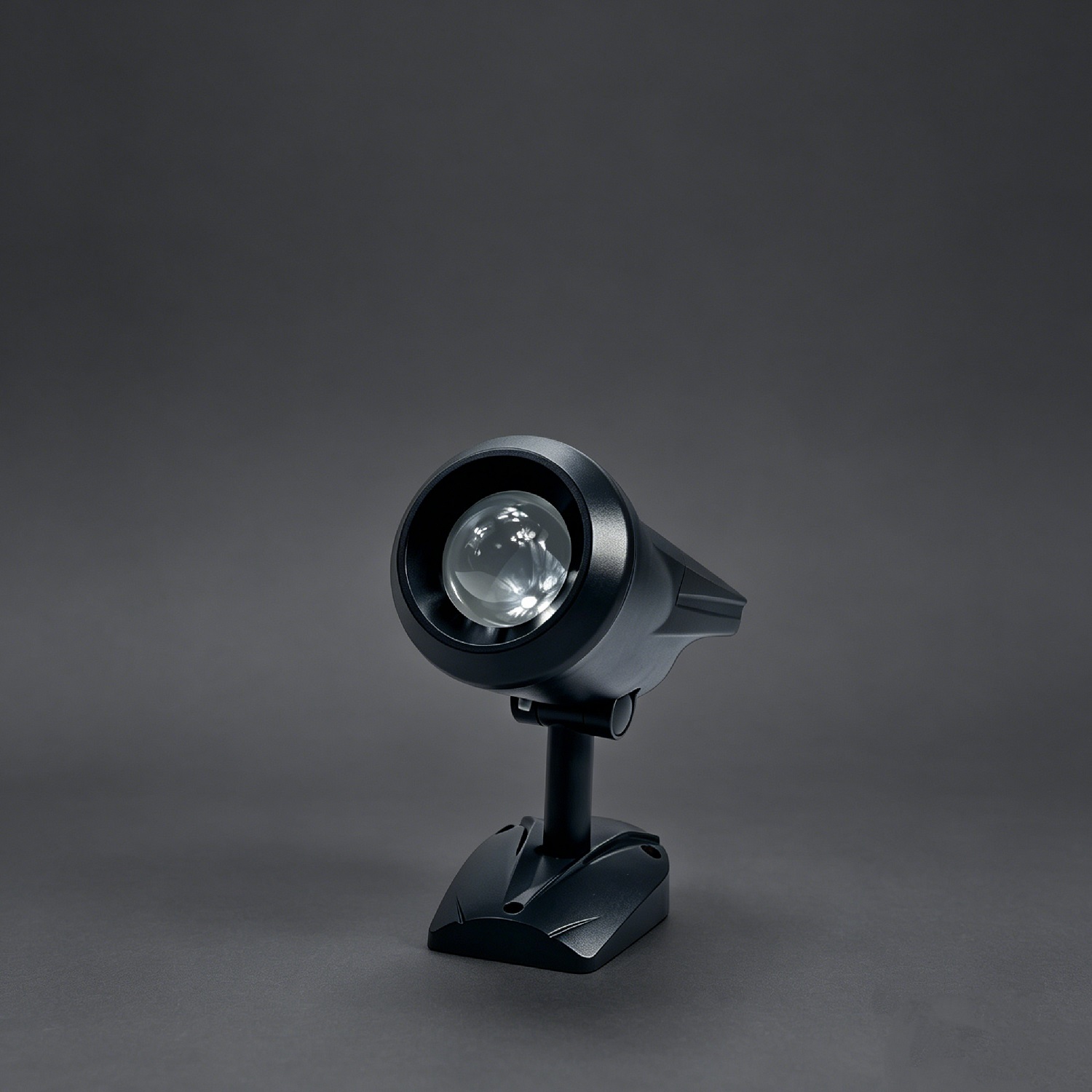 solar powered spot light