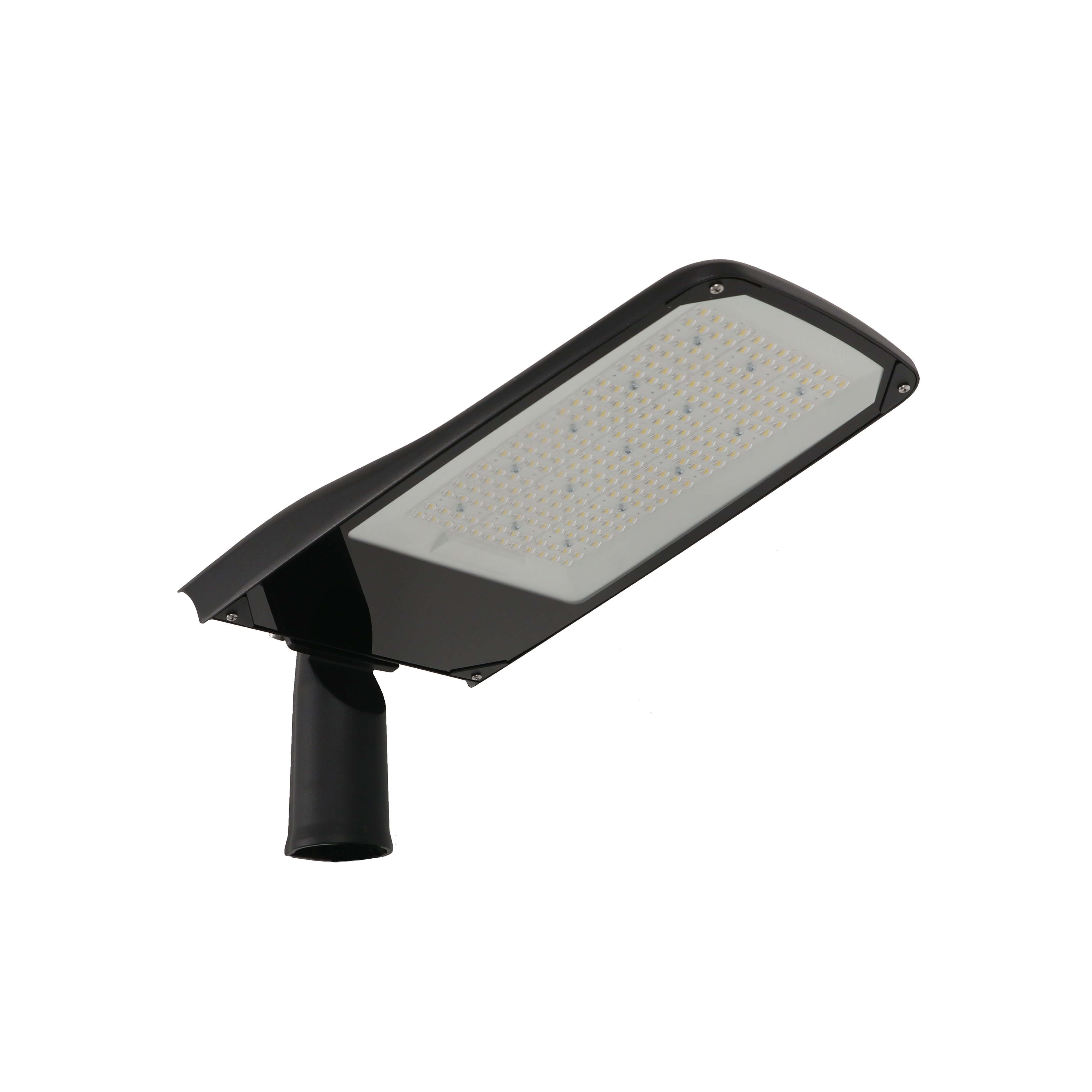 Energy-saving AC street light providing 360° illumination coverage