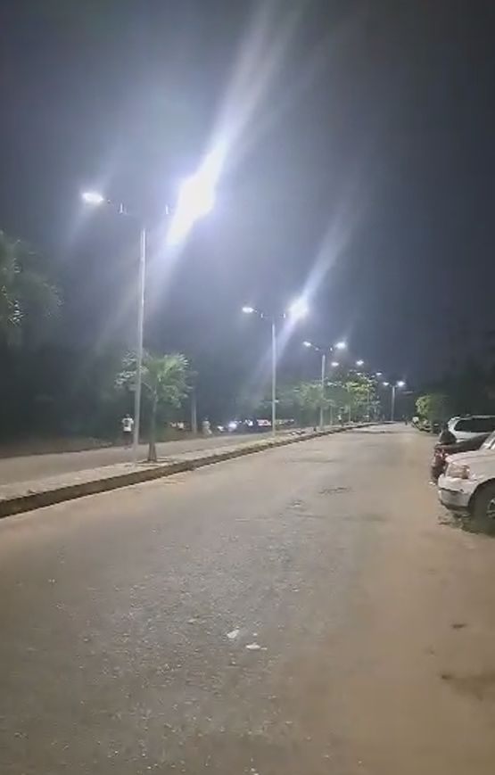 120W-AIO-solar-street-light -for-12M-pole.jpg